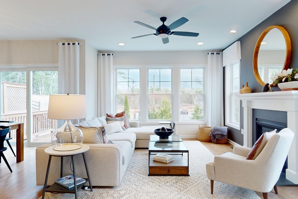 Sudbury, Massachusetts 01776, United States, 3 Bedrooms Bedrooms, ,3 BathroomsBathrooms,Residential,Active,117215