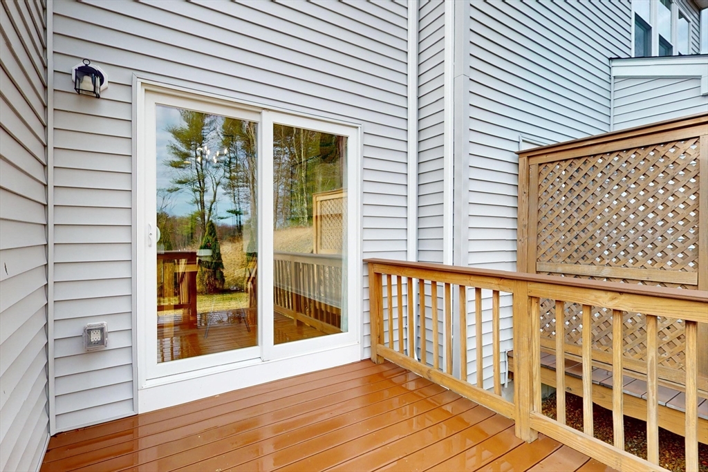 Sudbury, Massachusetts 01776, United States, 3 Bedrooms Bedrooms, ,3 BathroomsBathrooms,Residential,Active,117215