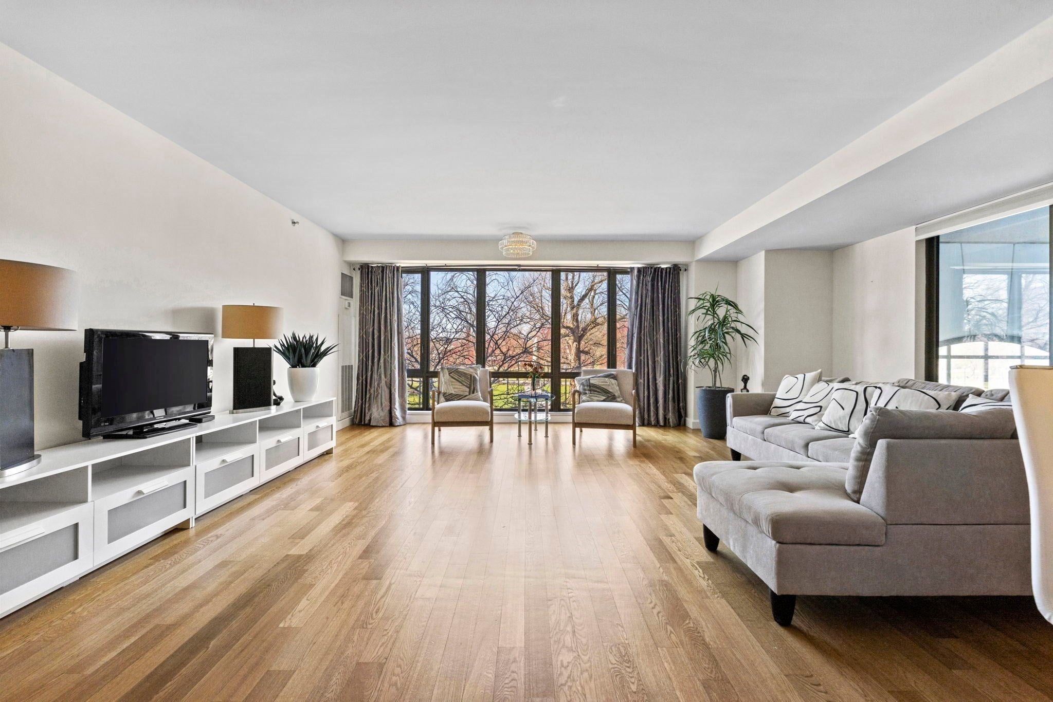 165 Tremont St 301