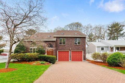 138 Pine Ridge Rd Medford MA 02155