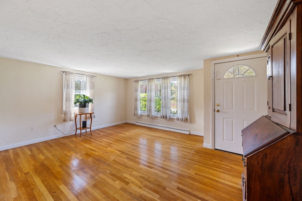 29 Andrew Dr, Pembroke, MA Photo #11