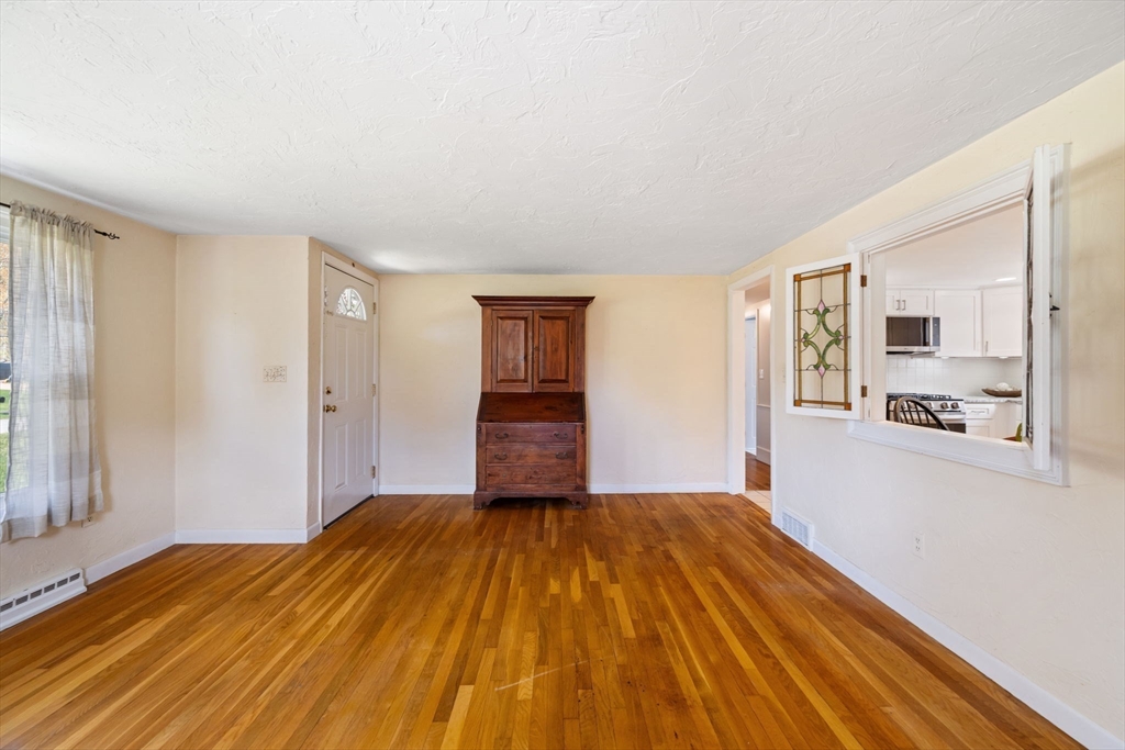 29 Andrew Dr, Pembroke, MA Photo #13