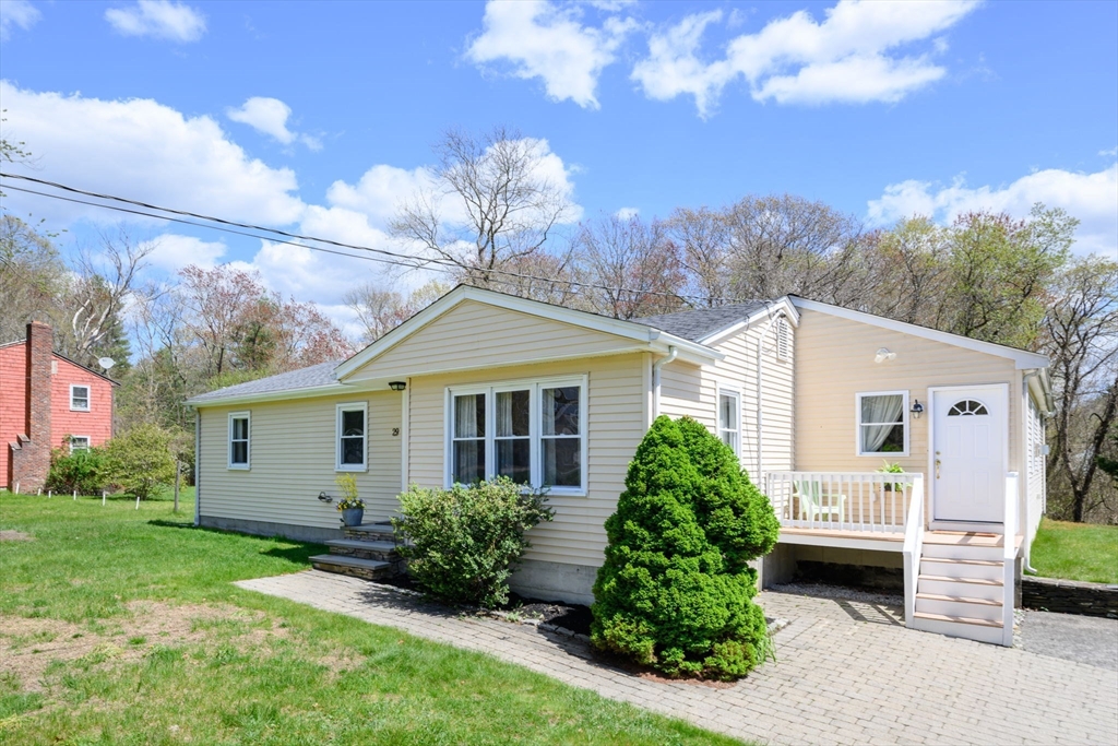 29 Andrew Dr, Pembroke, MA Photo #1