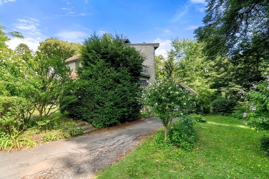 50 Brewster Road, Newton, MA Photo #33