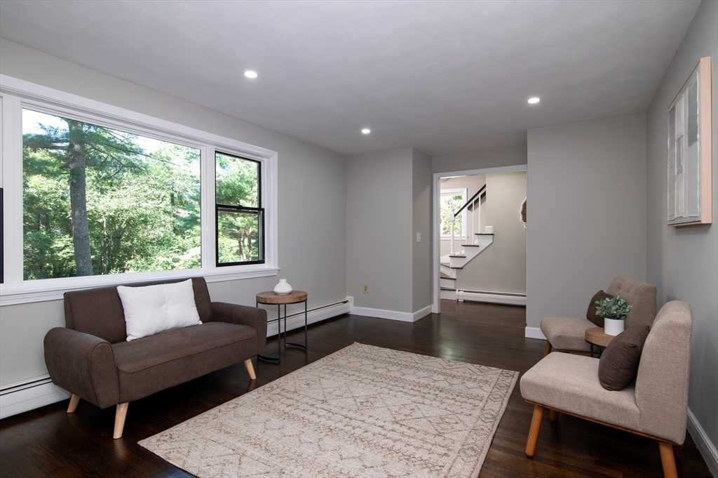8 Ferndale Ave
