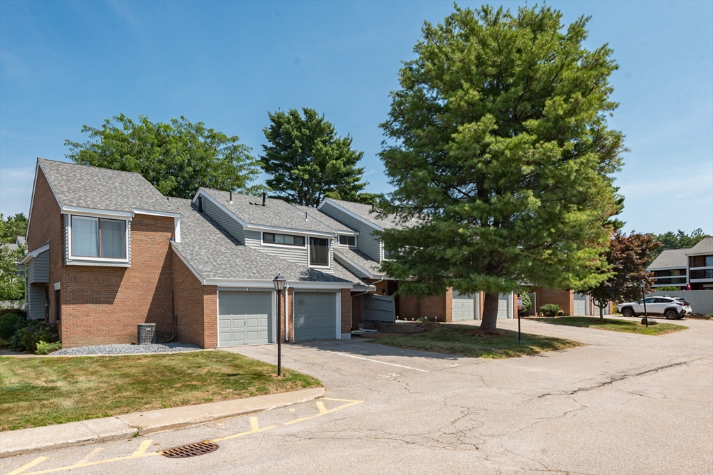 32 Laurelwood Dr 32