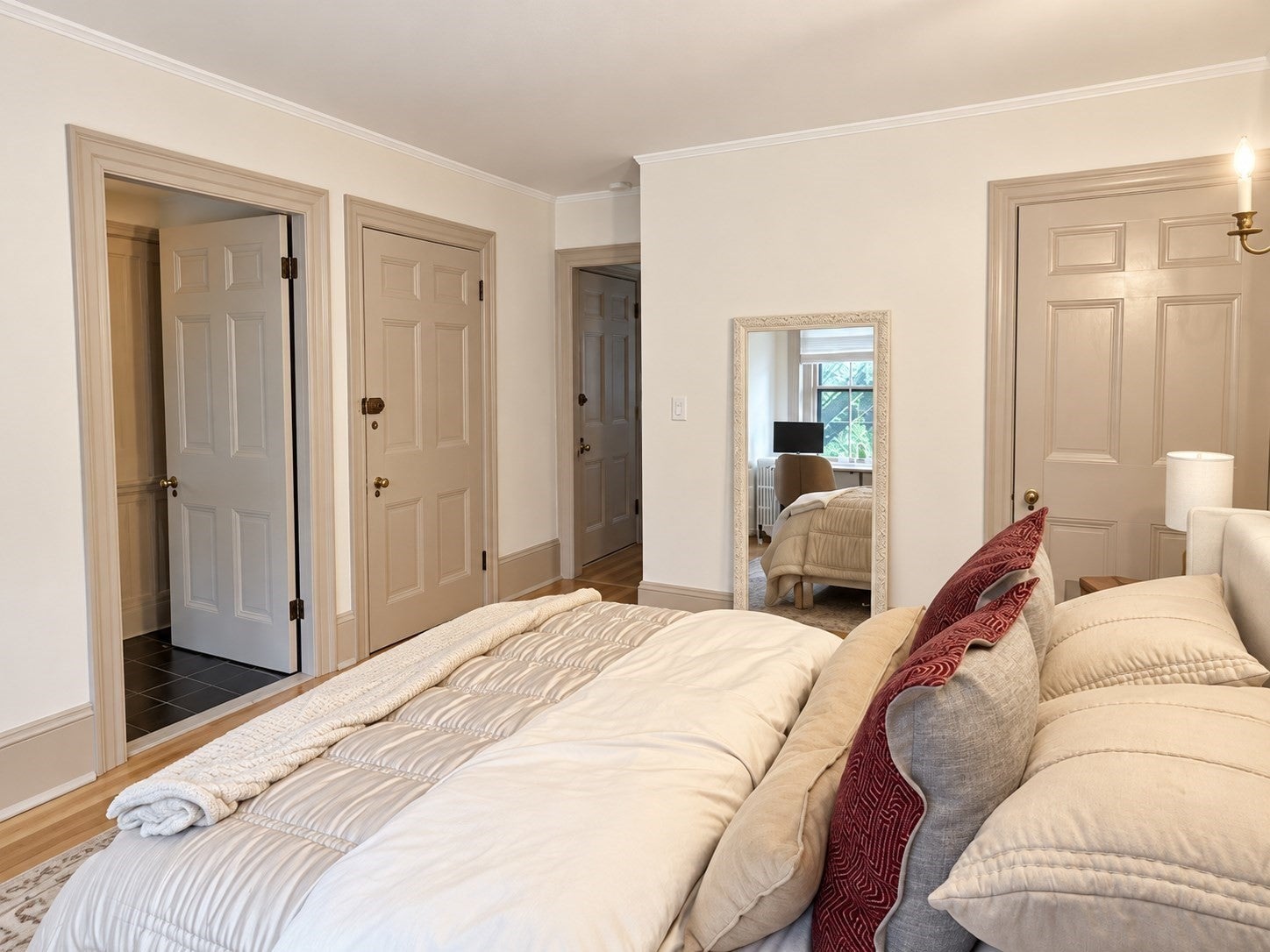 50 W Cedar Street #3, Boston, MA, 50 W Cedar Street #3, Boston, MA Photo #3