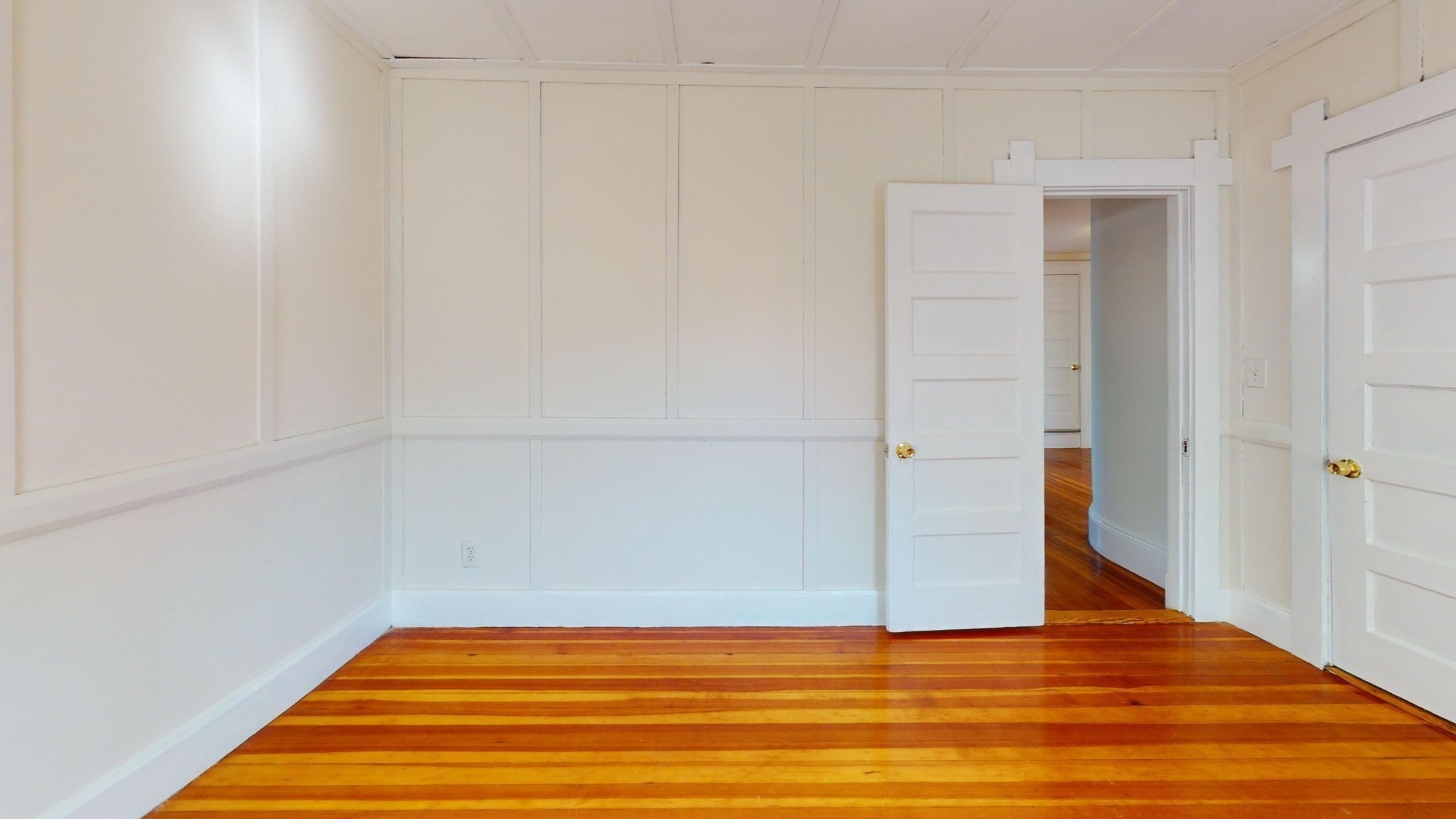 81 Bellevue Ave, Winthrop, MA Photo #17