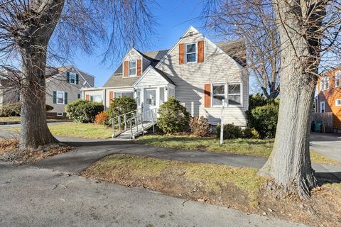 35 Curran Road Lynn MA 01905