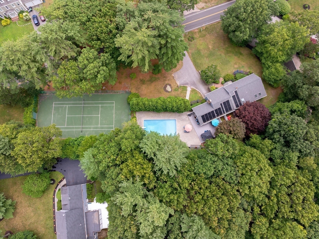 182 Oak St