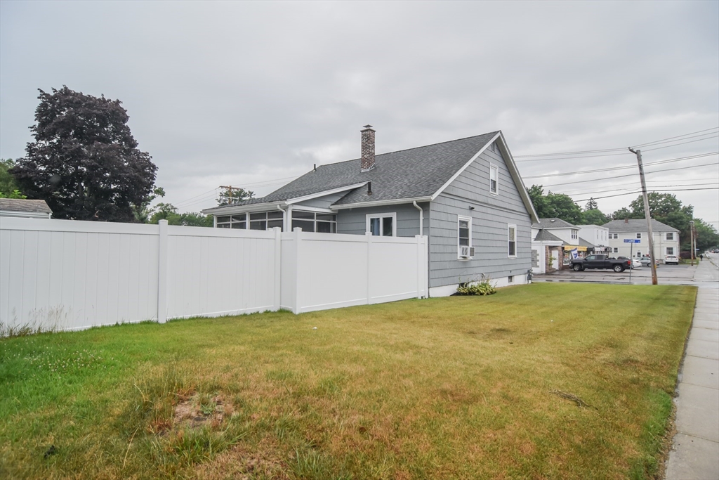 2 Lamb St