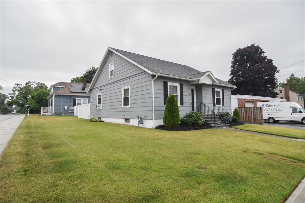 2 Lamb St