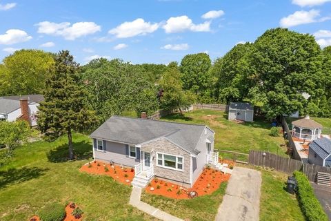51 Stevens Road Swansea MA 02777