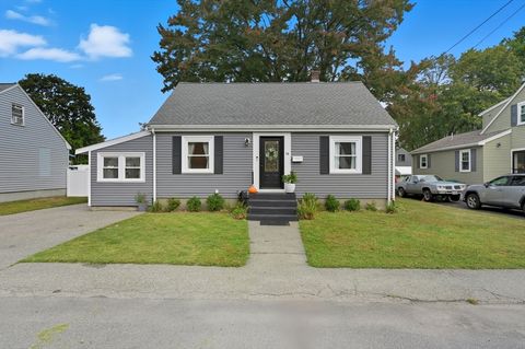 14 Frances Rd Woburn MA 01801