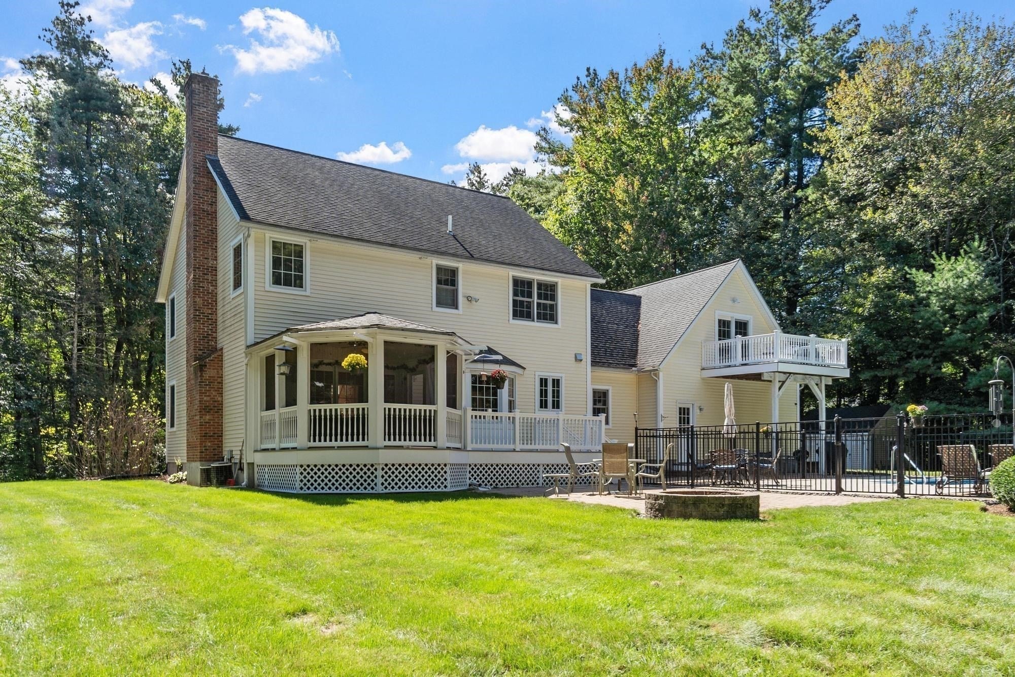 4 Samuels Ln, Sterling, MA Photo #35