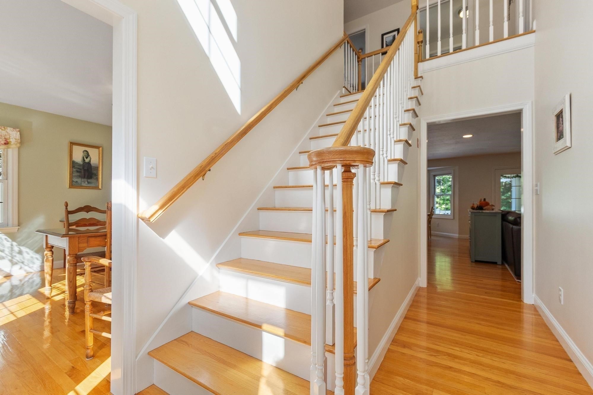 4 Samuels Ln, Sterling, MA Photo #4