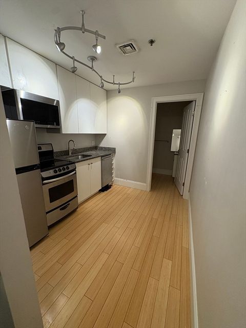 188 Cabot St 206 Beverly MA 01915