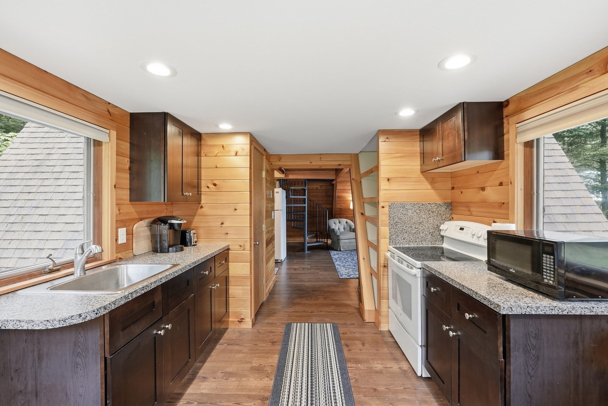 99 Lakeshore Drive