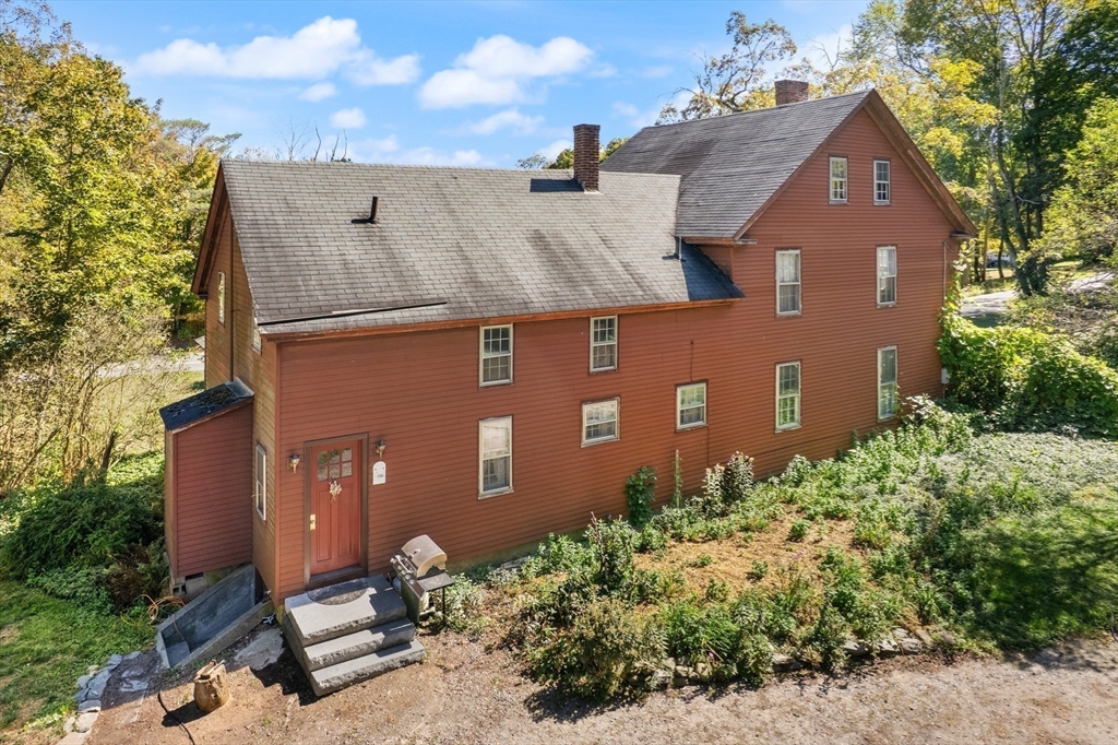 Pepperell, Massachusetts 01463, United States, 4 Bedrooms Bedrooms, ,2 BathroomsBathrooms,Residential,Pending,216693