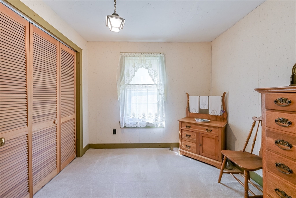 Pepperell, Massachusetts 01463, United States, 4 Bedrooms Bedrooms, ,2 BathroomsBathrooms,Residential,Pending,216693