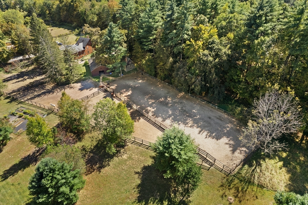 Pepperell, Massachusetts 01463, United States, 4 Bedrooms Bedrooms, ,2 BathroomsBathrooms,Residential,Pending,216693