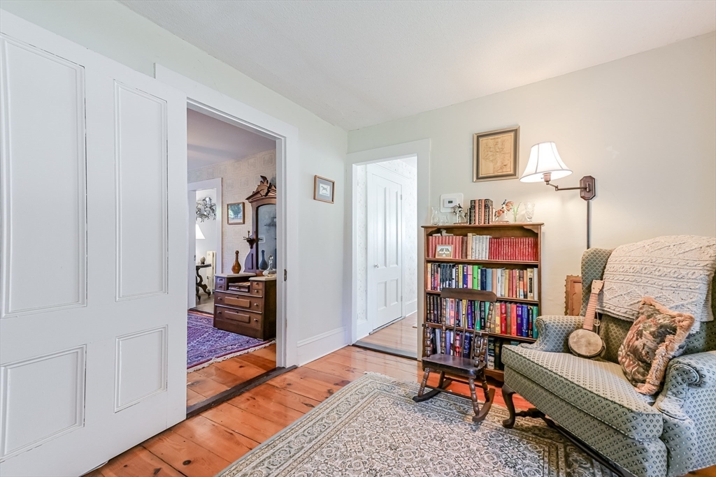 Pepperell, Massachusetts 01463, United States, 4 Bedrooms Bedrooms, ,2 BathroomsBathrooms,Residential,Pending,216693