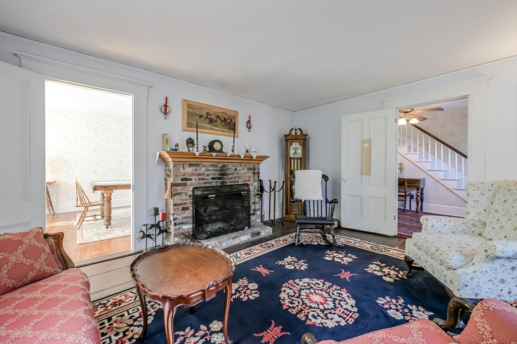 Pepperell, Massachusetts 01463, United States, 4 Bedrooms Bedrooms, ,2 BathroomsBathrooms,Residential,Pending,216693