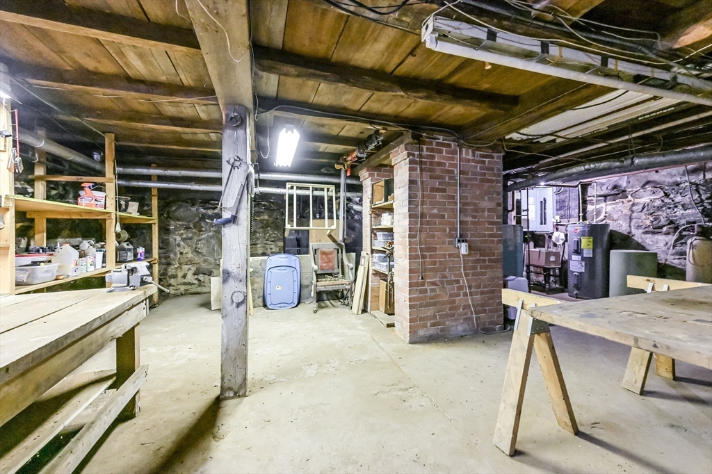 Pepperell, Massachusetts 01463, United States, 4 Bedrooms Bedrooms, ,2 BathroomsBathrooms,Residential,Pending,216693