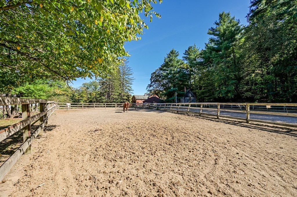 Pepperell, Massachusetts 01463, United States, 4 Bedrooms Bedrooms, ,2 BathroomsBathrooms,Residential,Pending,216693