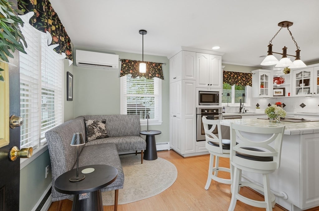 21 Oakwood Ave, Saugus, MA, 21 Oakwood Ave, Saugus, MA Photo #5