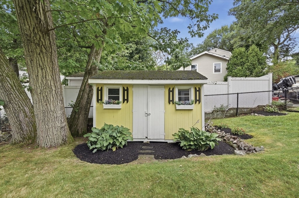 21 Oakwood Ave, Saugus, MA, 21 Oakwood Ave, Saugus, MA Photo #39