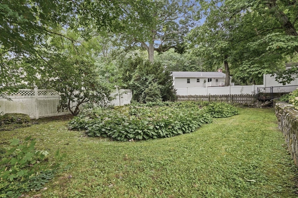 21 Oakwood Ave, Saugus, MA, 21 Oakwood Ave, Saugus, MA Photo #40
