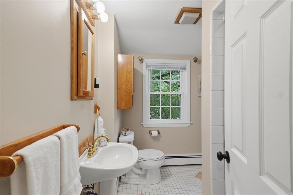21 Oakwood Ave, Saugus, MA, 21 Oakwood Ave, Saugus, MA Photo #23