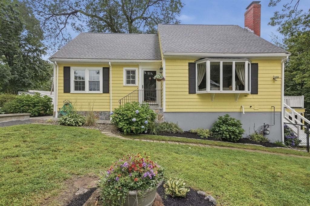 21 Oakwood Ave, Saugus, MA, 21 Oakwood Ave, Saugus, MA Photo #1