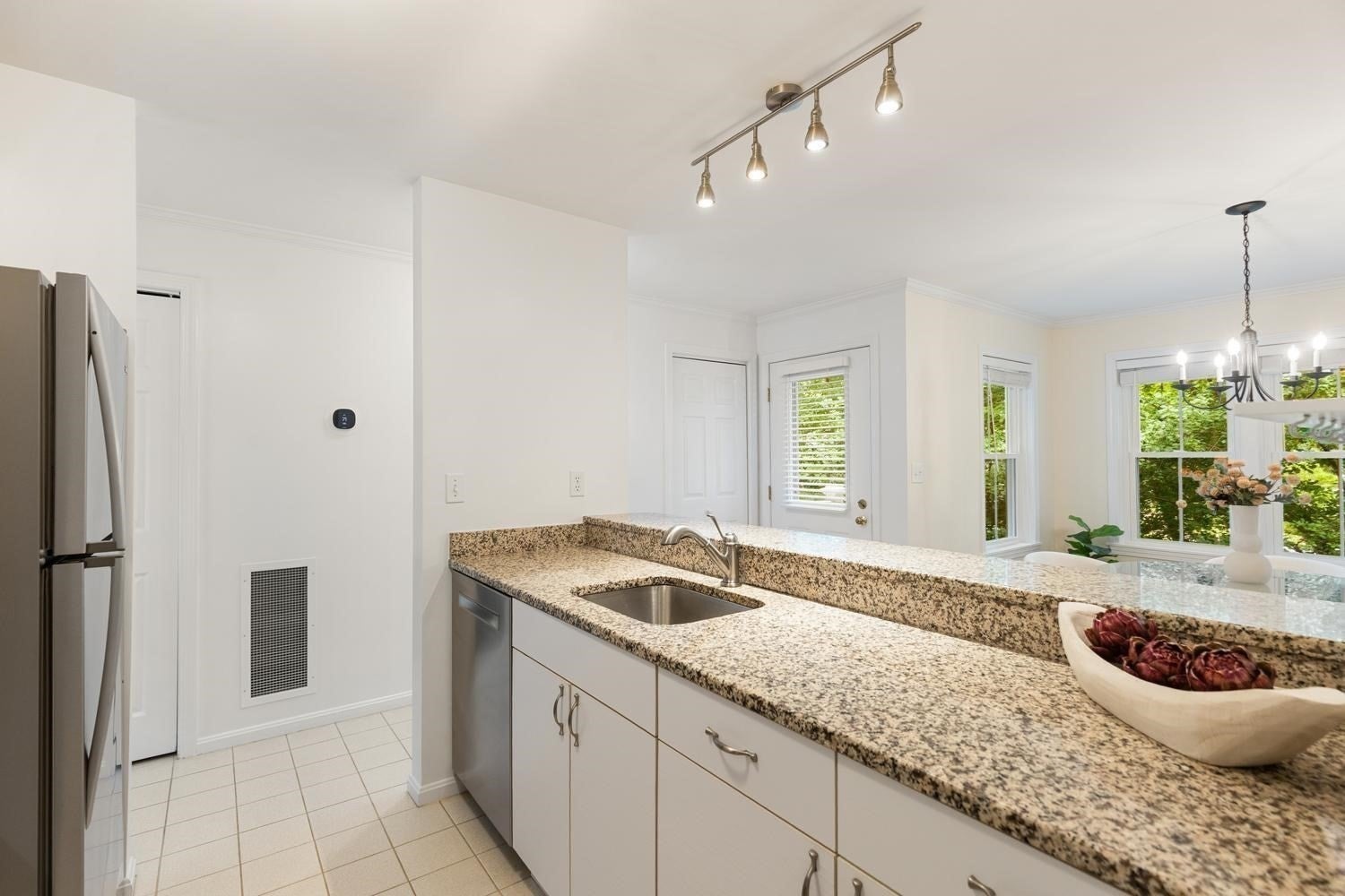 14 N Commons #C, Lincoln, MA Photo #20
