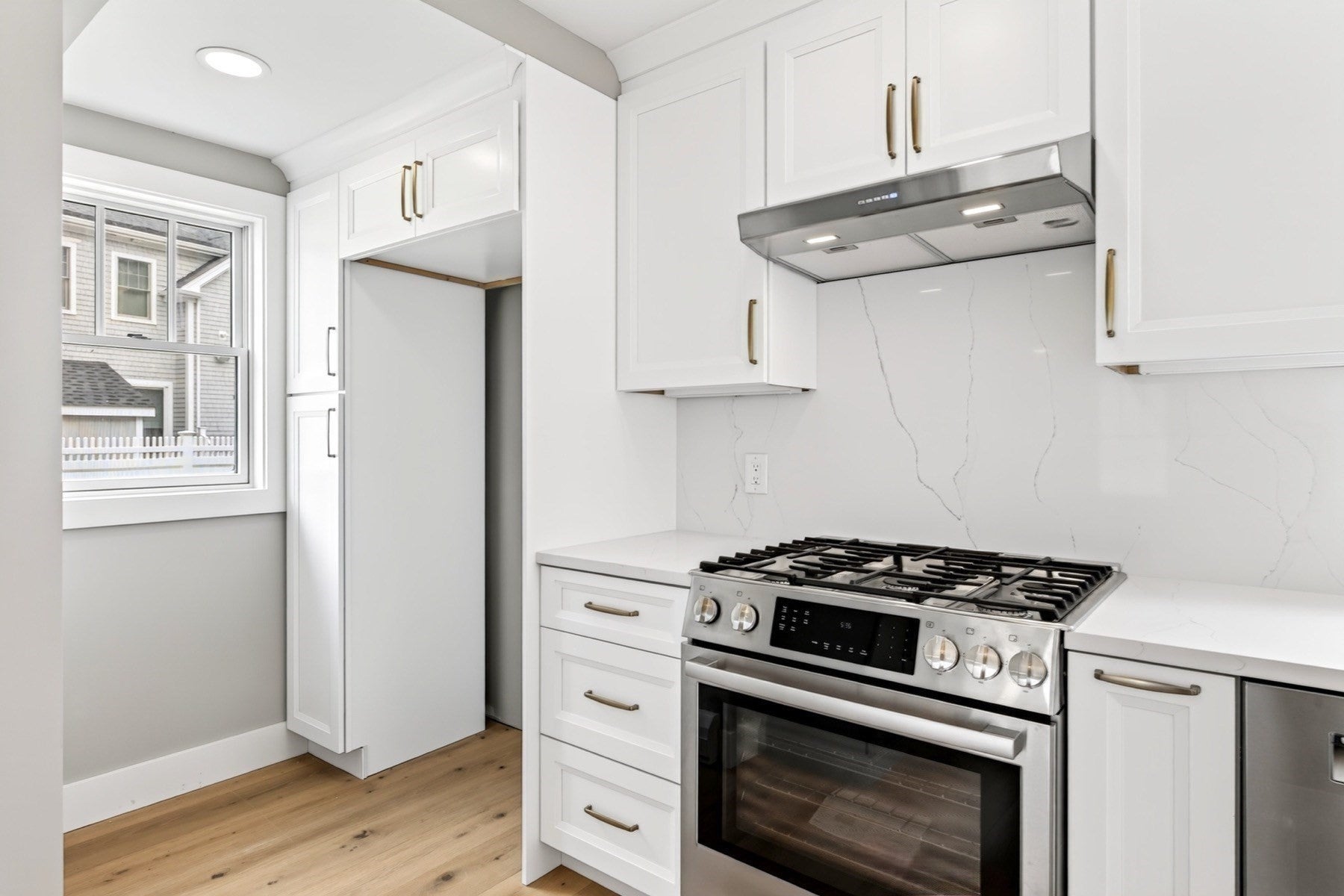 10 Vesper Ave, Falmouth, MA, 10 Vesper Ave, Falmouth, MA Photo #15