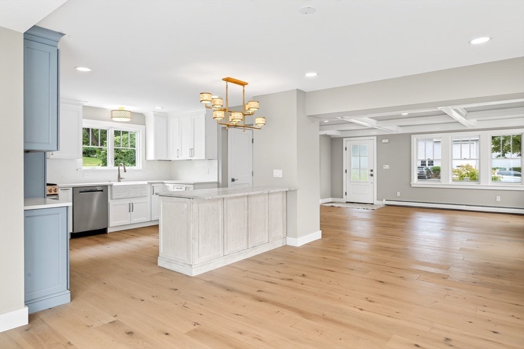 10 Vesper Ave, Falmouth, MA Photo #9