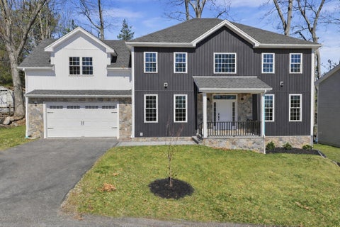 Photo of 6 Barrows Rd, Worcester, MA 01609 (MLS # 73520669)