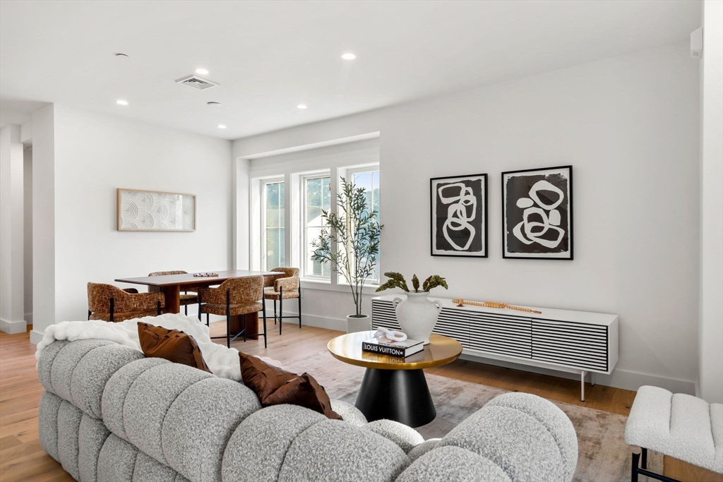 106 River Street 18