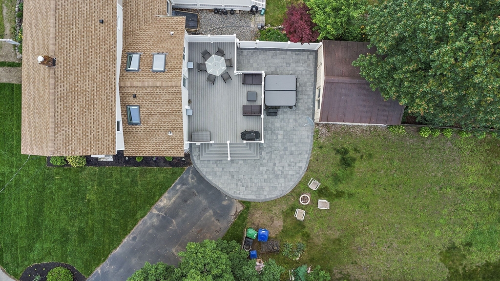 33 Minot St 33