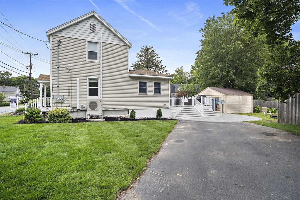 33 Minot St 33