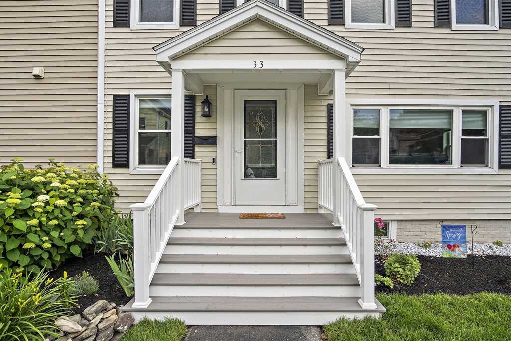 33 Minot St 33