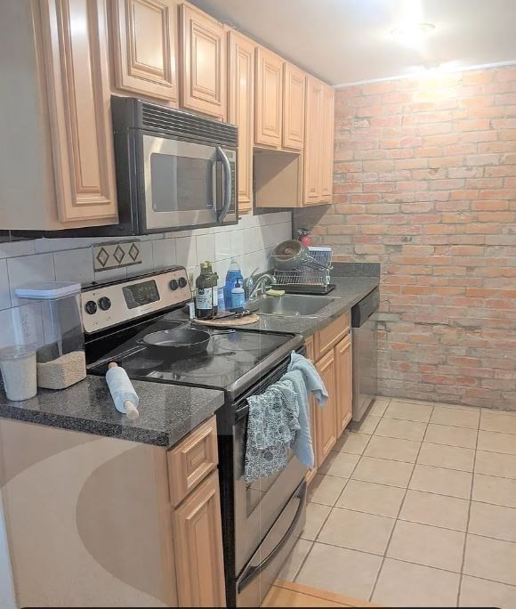 230 Western Avenue #1, Cambridge, MA Photo #2