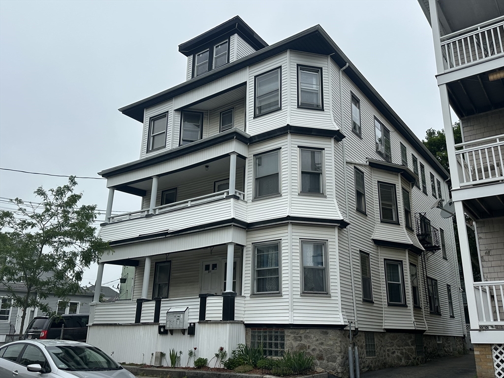 209-211 Eugenia St.