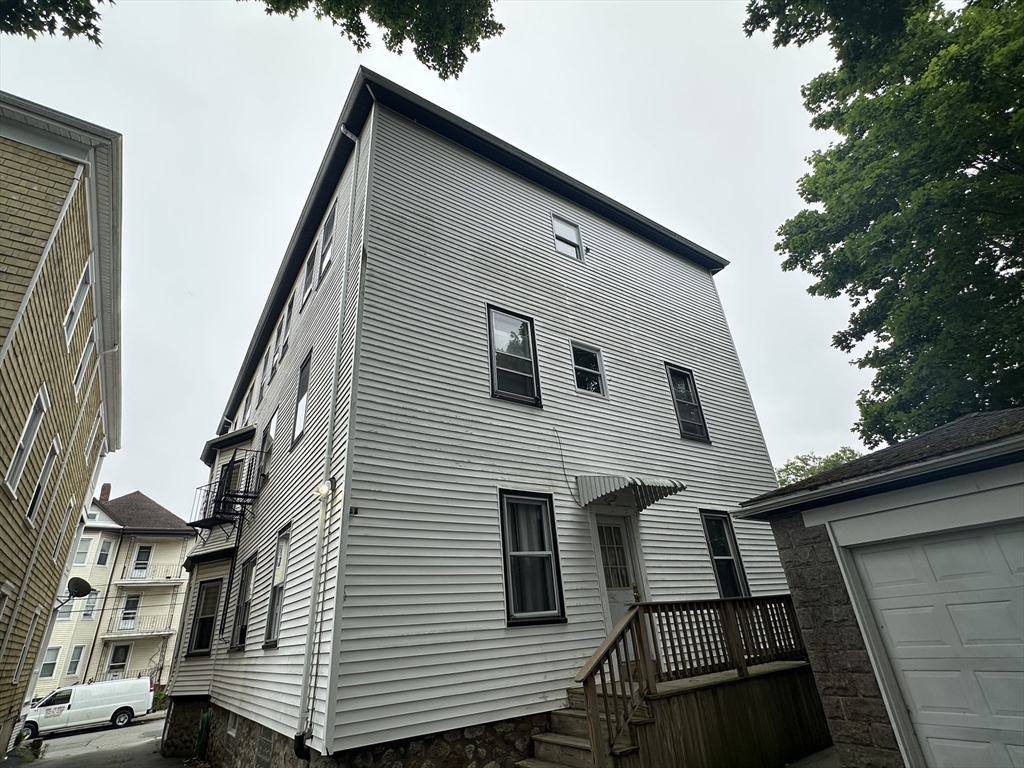 209-211 Eugenia St.