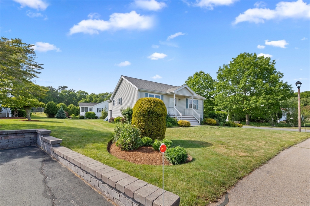 90 Crystal Water Dr 90