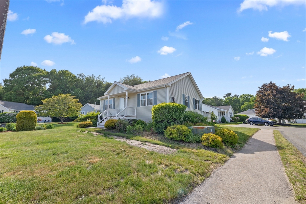 90 Crystal Water Dr 90