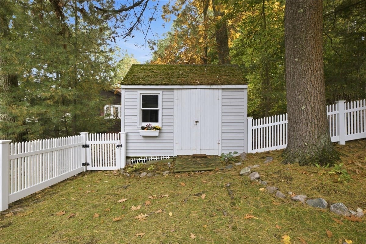 150 Scott Circle, Dedham, MA, 150 Scott Circle, Dedham, MA Photo #28