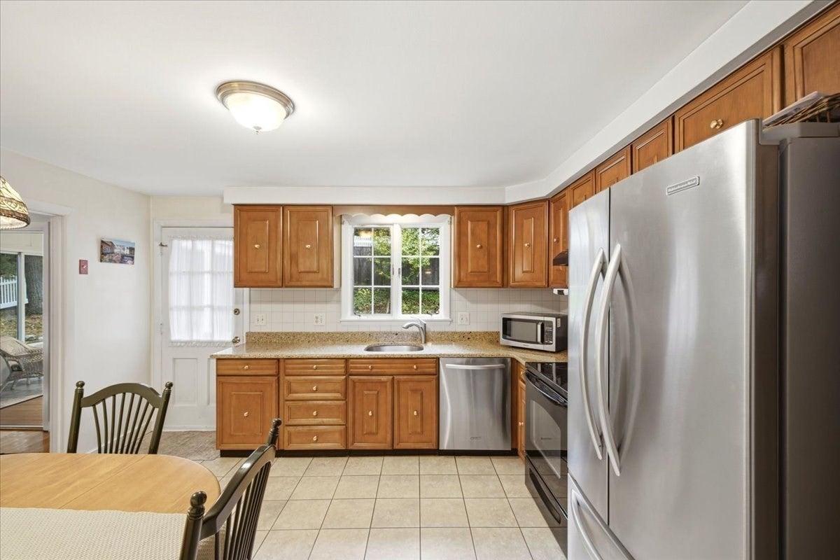 150 Scott Circle, Dedham, MA, 150 Scott Circle, Dedham, MA Photo #8