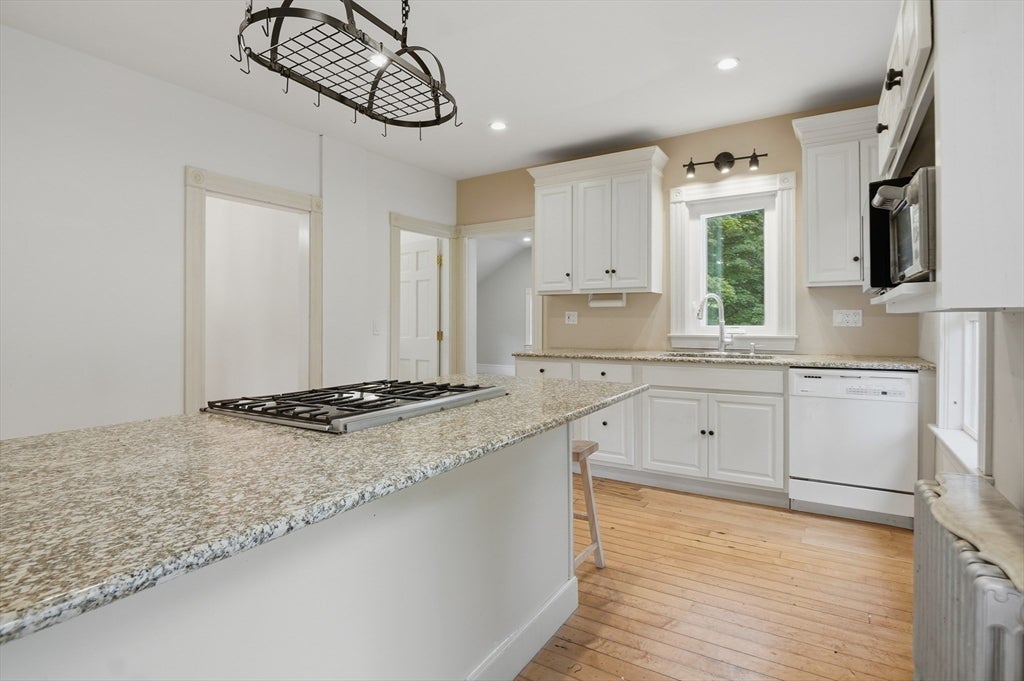 14 Carr Street, Sutton, MA, 14 Carr Street, Sutton, MA Photo #10